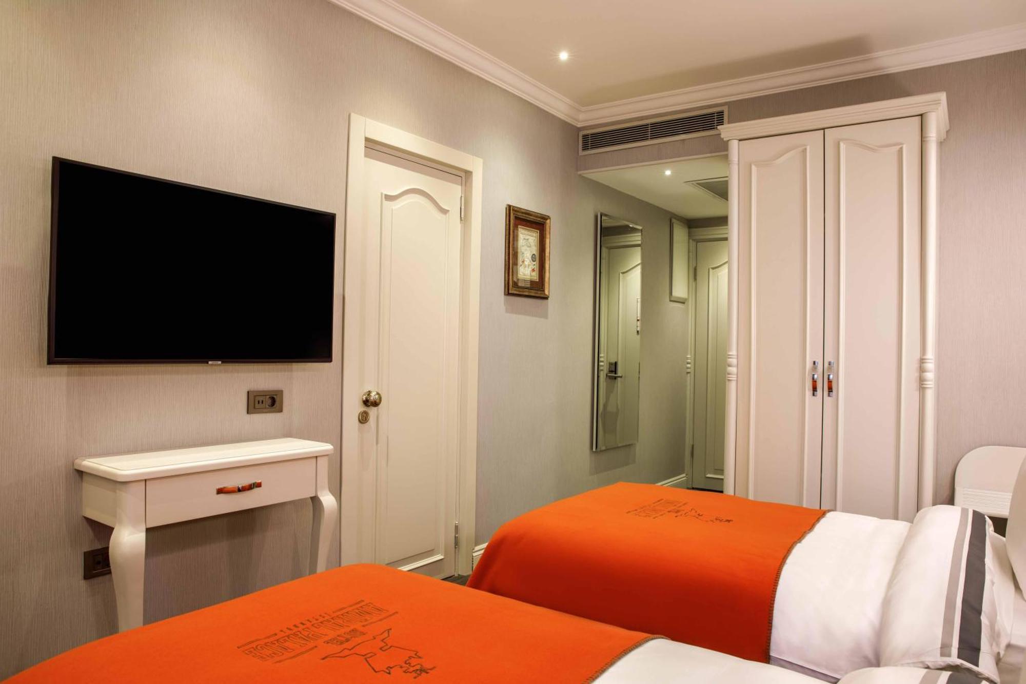 Twin Room Ground Floor